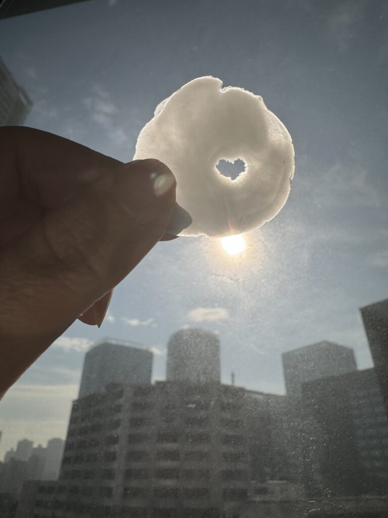 ハート穴の花びら